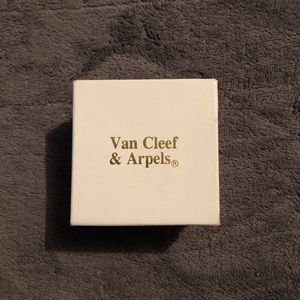 Emerald Teardrop Stone on 10K Gold Band